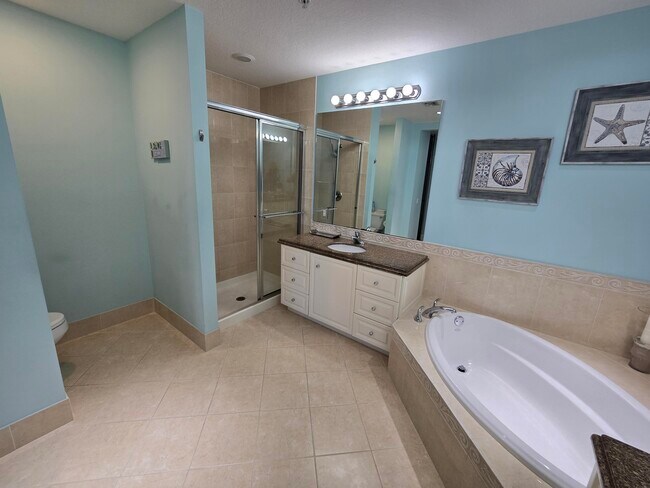 Building Photo - 22 Harbour Isle Dr W
