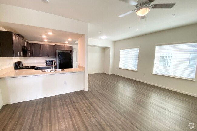 Living Space - Del Rio Apartments