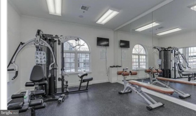 Building Photo - 2700 Bellforest Ct