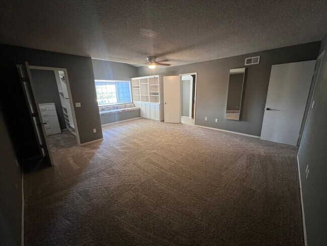 Building Photo - Stunning 4 Bedroom, 3 Bath Tierrasanta Hom...