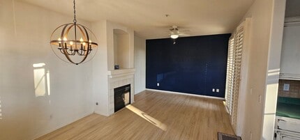 Building Photo - 2bed - 2bath Upper unit in Rancho SD