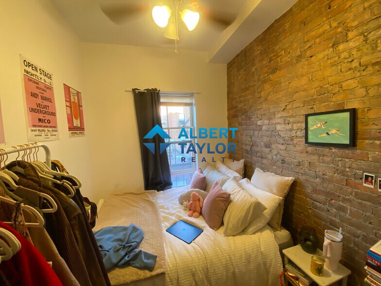 Building Photo - 243 Northampton St