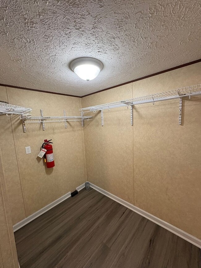 Building Photo - For Rent