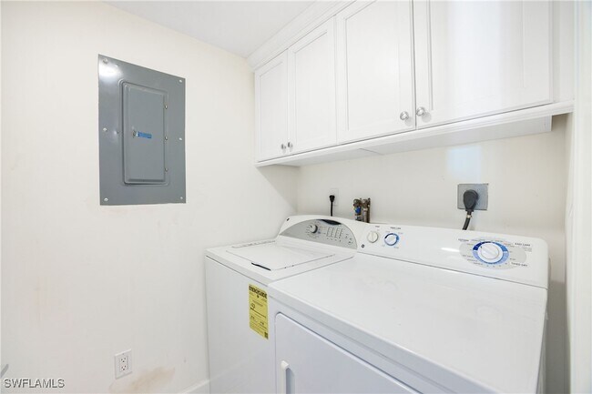 Building Photo - 9715 Gulf Shore Dr