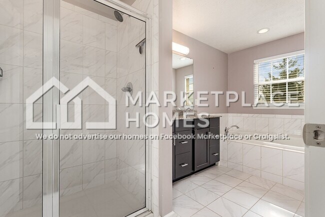 Building Photo - 3426 Hidden Falls Ct
