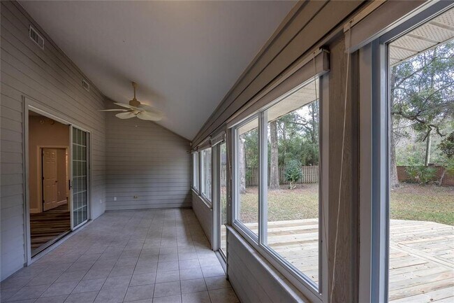 Building Photo - 2103 SW 75th Terrace