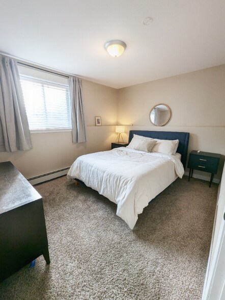 Building Photo - 3401 E 15th Ave