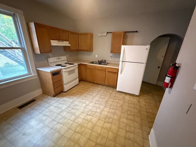 Building Photo - 455 Spicer Street