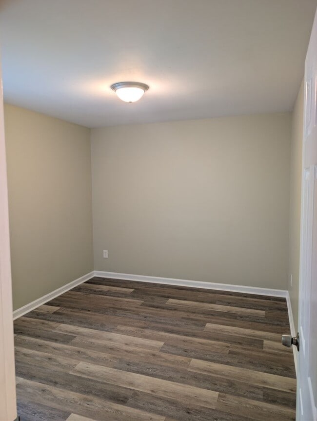 Building Photo - 2711 Dearborn Dr