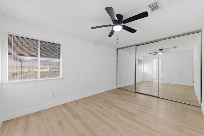 Building Photo - 1410 Lexington Blvd