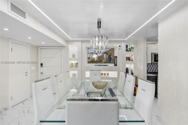 Building Photo - 2030 S Ocean Dr
