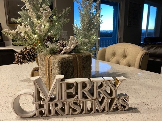 Building Photo - 5383 Homeward Dr