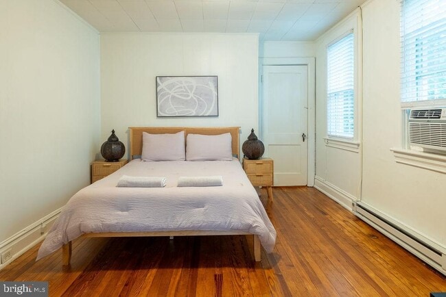 Building Photo - 315 Frederick St