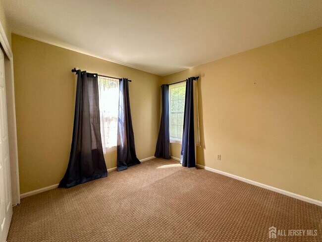 Building Photo - 435 Meade Ct