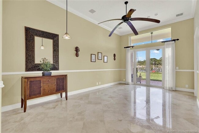 Building Photo - 2434 SW Island Creek Trail