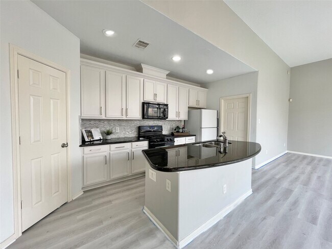 Building Photo - 3625 Standing Rock Dr