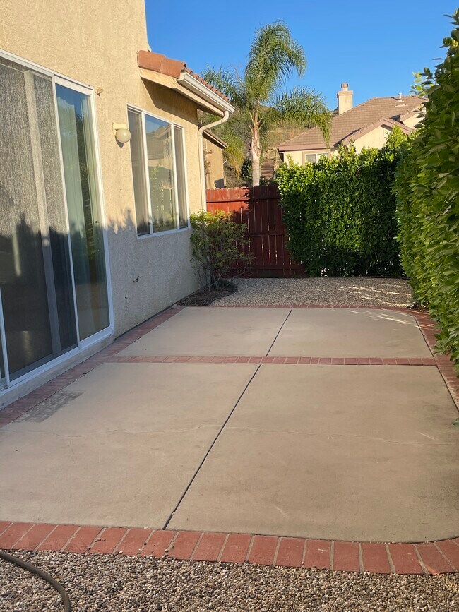 Building Photo - 12110 Via Santa Rosa