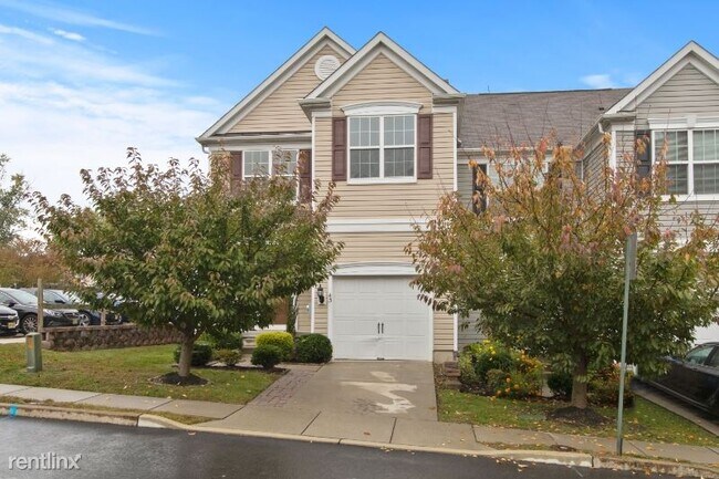 Building Photo - 3 br, 2.5 bath Townhome - 43 Shire Ct