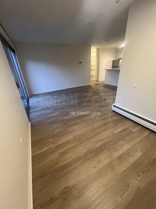 Building Photo - 1420 Southwest Blvd