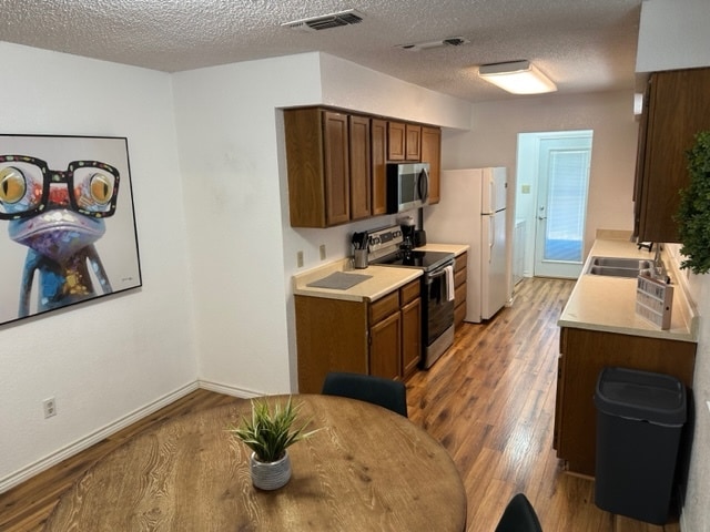 Building Photo - 4504 Fairgate Dr