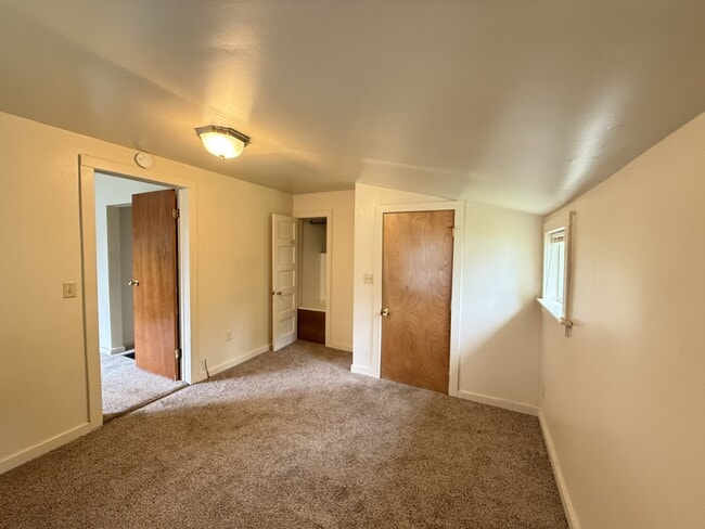 Building Photo - 754 Cawood St