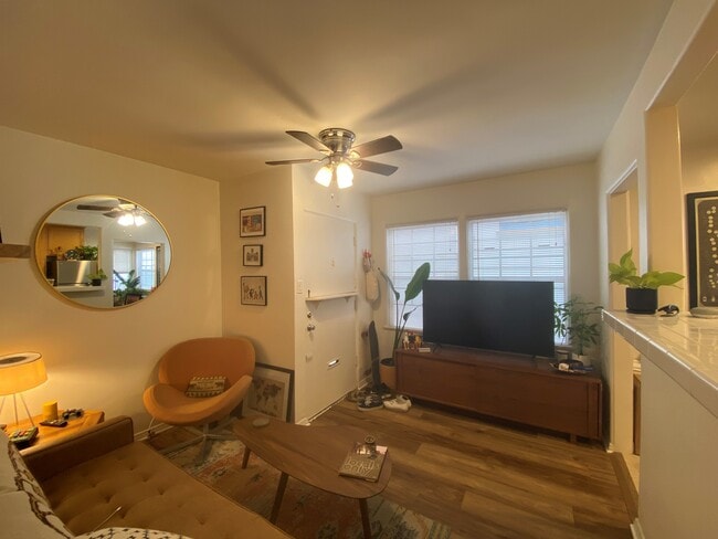 Living room - 121 19th Pl