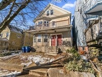 Building Photo - 31 Moore St