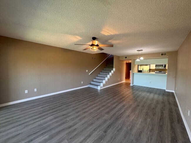 Building Photo - 814 Hidden Harbour Dr