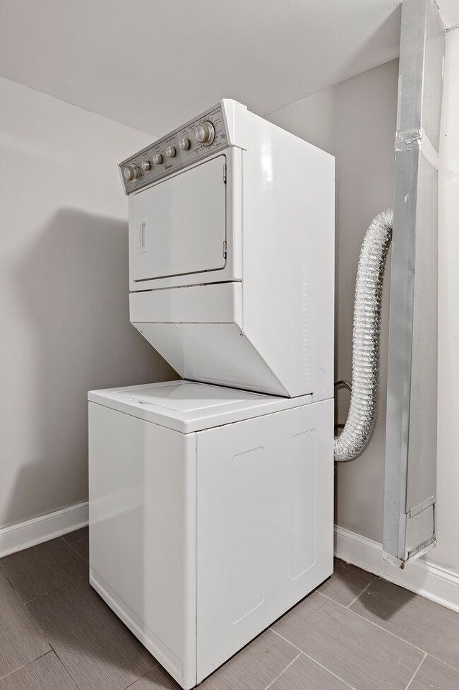 Building Photo - 4544 S Indiana Ave