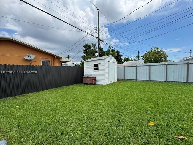 Building Photo - 9355 SW 39th St