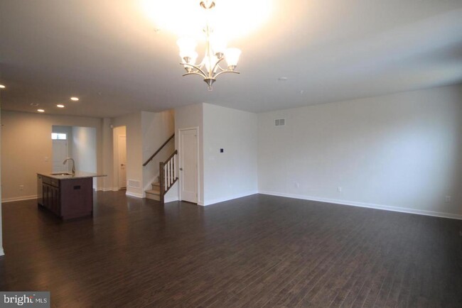 Building Photo - 111 Wynstone Ct