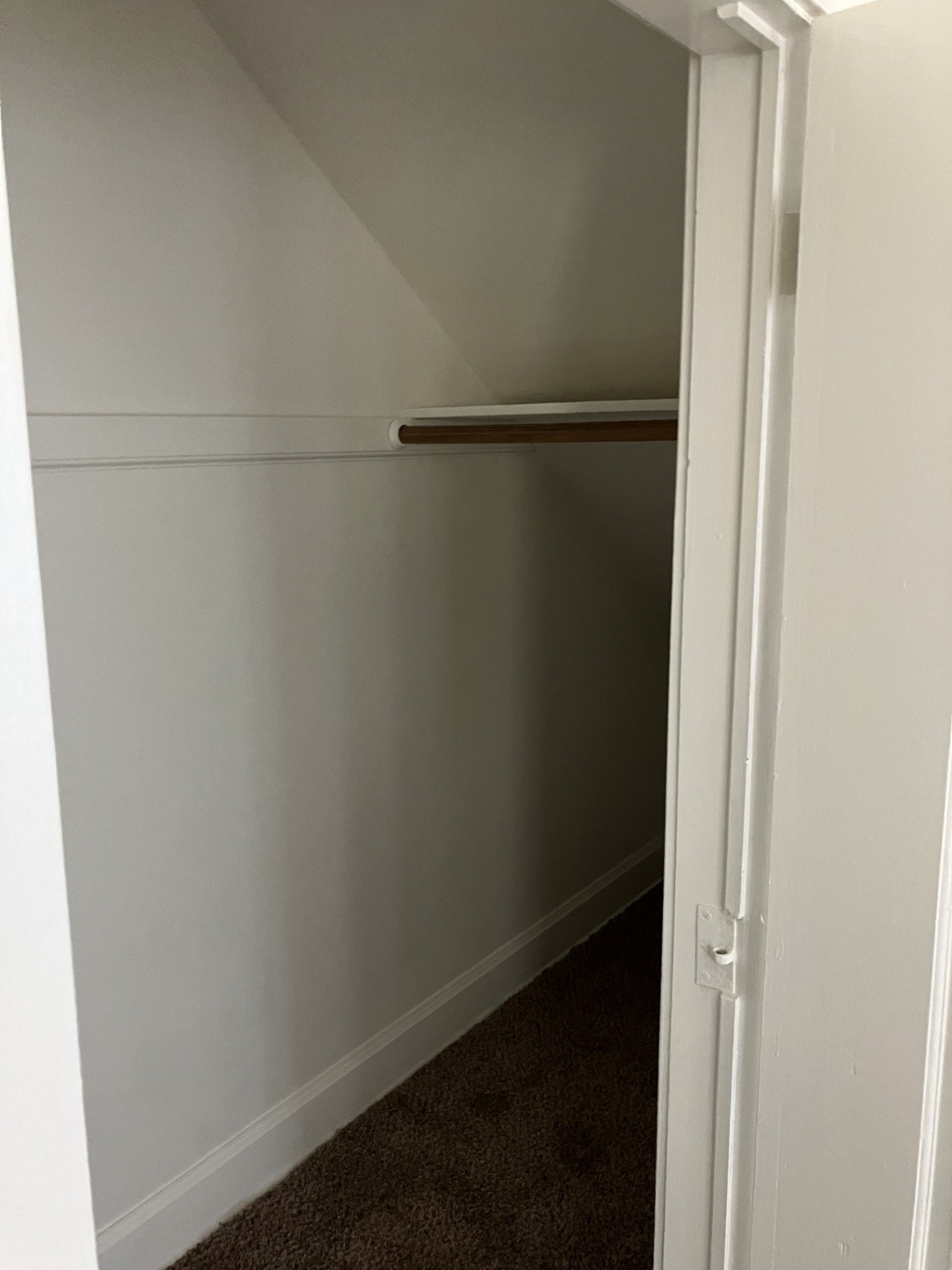 Building Photo - 2337 Waverly St