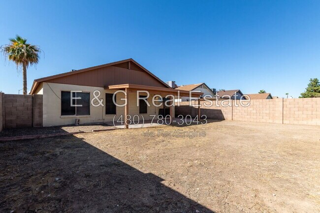 Building Photo - 8651 N 107th Dr