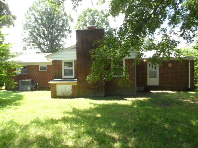 Building Photo - 4712 Stafford Dr