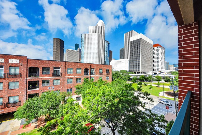 Building Photo - 300 St Joseph Pkwy