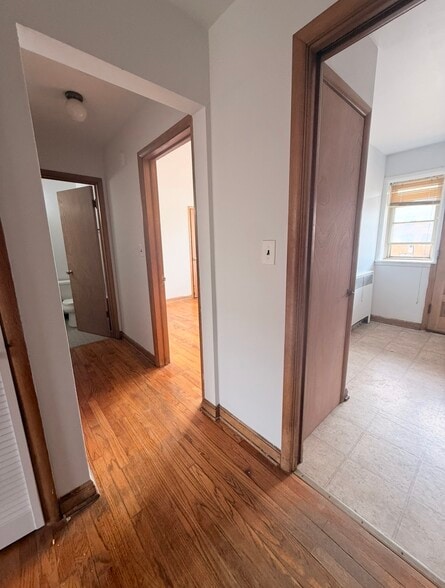 Building Photo - 4002 N Farwell Ave