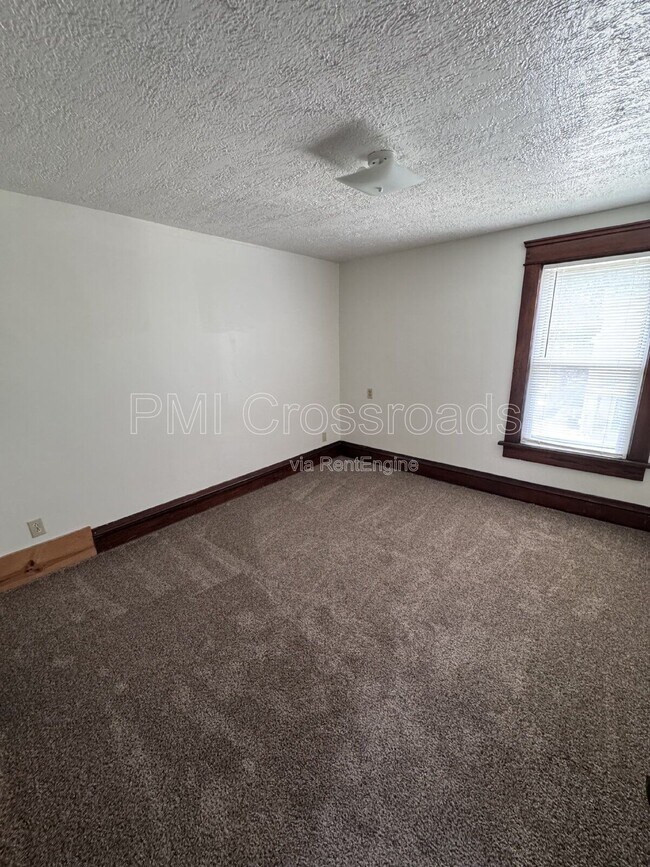 Building Photo - 277 Fountain St