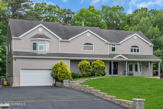 Building Photo - 352 Leesville Rd