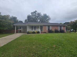Building Photo - NEW LISTING!!!!!