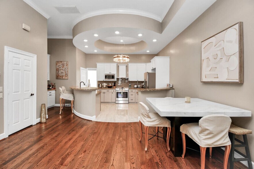 Building Photo - 3706 Sherman St