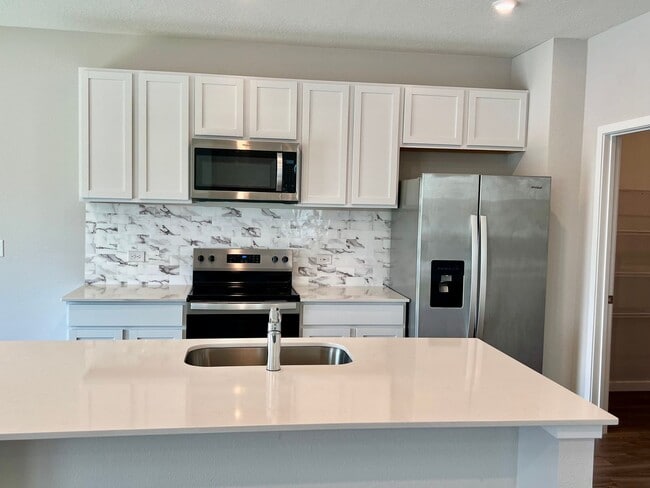 Building Photo - Large 4 Bed, 3 Bath Home with Loft – Built in 2024!