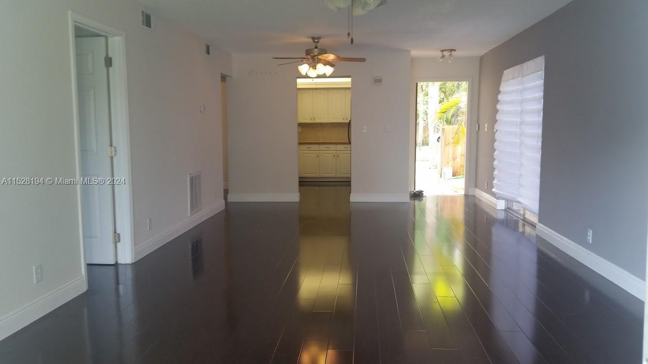 Building Photo - 3641 NW 95th Ter