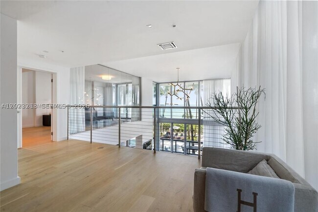 Building Photo - 6899 Collins Ave