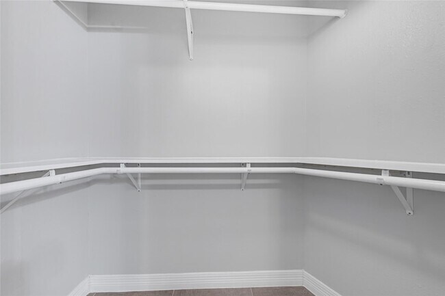 Building Photo - 7523 Azalea St