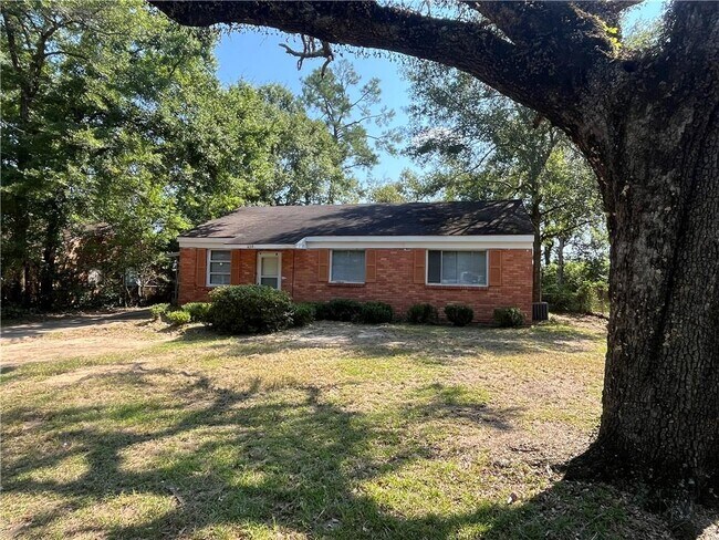 Building Photo - 459 Seabreeze Rd E