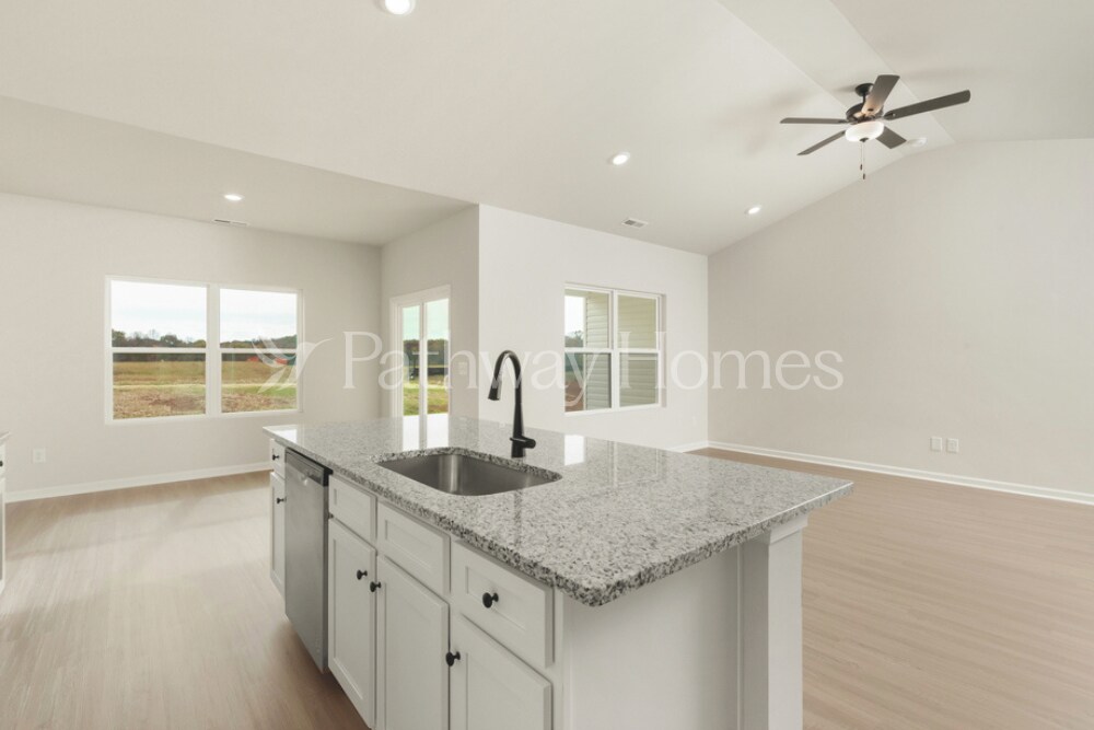 Building Photo - 3477 Bear Den Dr