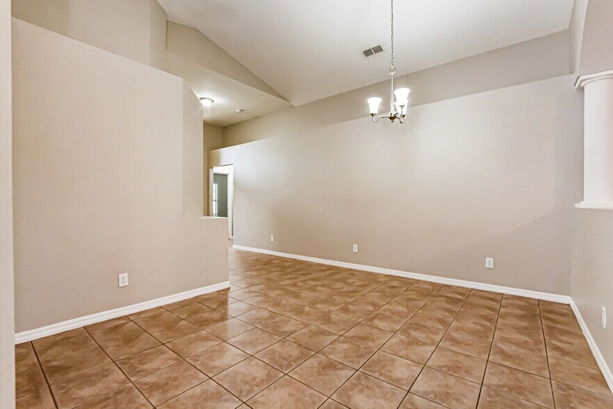 Building Photo - 4222 Barnsley Ln
