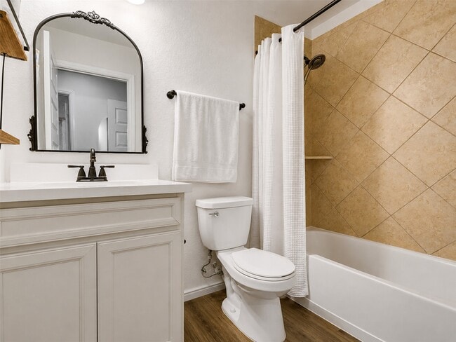 Building Photo - 4827 Ladona Ct
