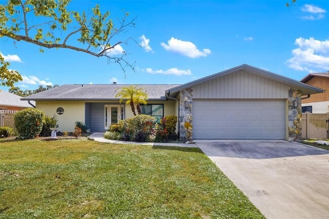 Building Photo - 4814 Country Oaks Blvd