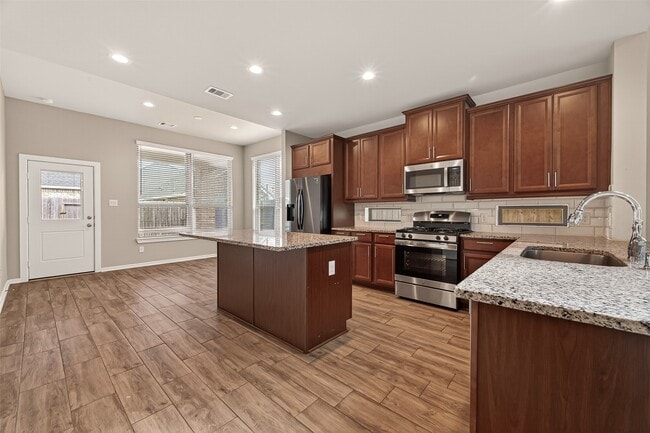 Building Photo - 10549 Wild Chives